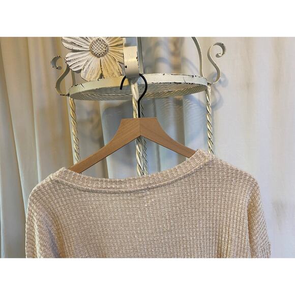 Pink Republic Top Botton Down Tie-Front Thermal V-Neck Cardigan Biege Size Med - Picture 5 of 9